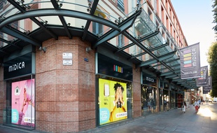 La magasin Midica occupa la place Esquirol depuis 73 ans.