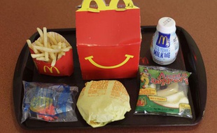 Un menu Happy Meal de chez McDonald's.