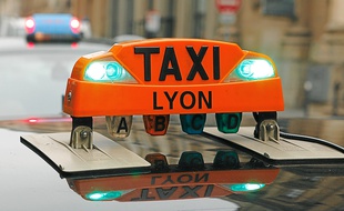 Les taxis manifesteront toute la journée dans les rues de Lyon en menant dès 8 h des opérations escargots.