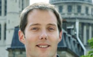 Sélectionné parmi dix mille candidats, Thomas Pesquet a été pilote chez Air France.