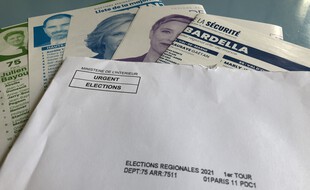Illustration de tracts électoraux.