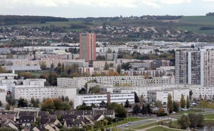 Vue en date du 7 novembre 2013 du quartier du Val-Fourré à Mantes-la-Jolie