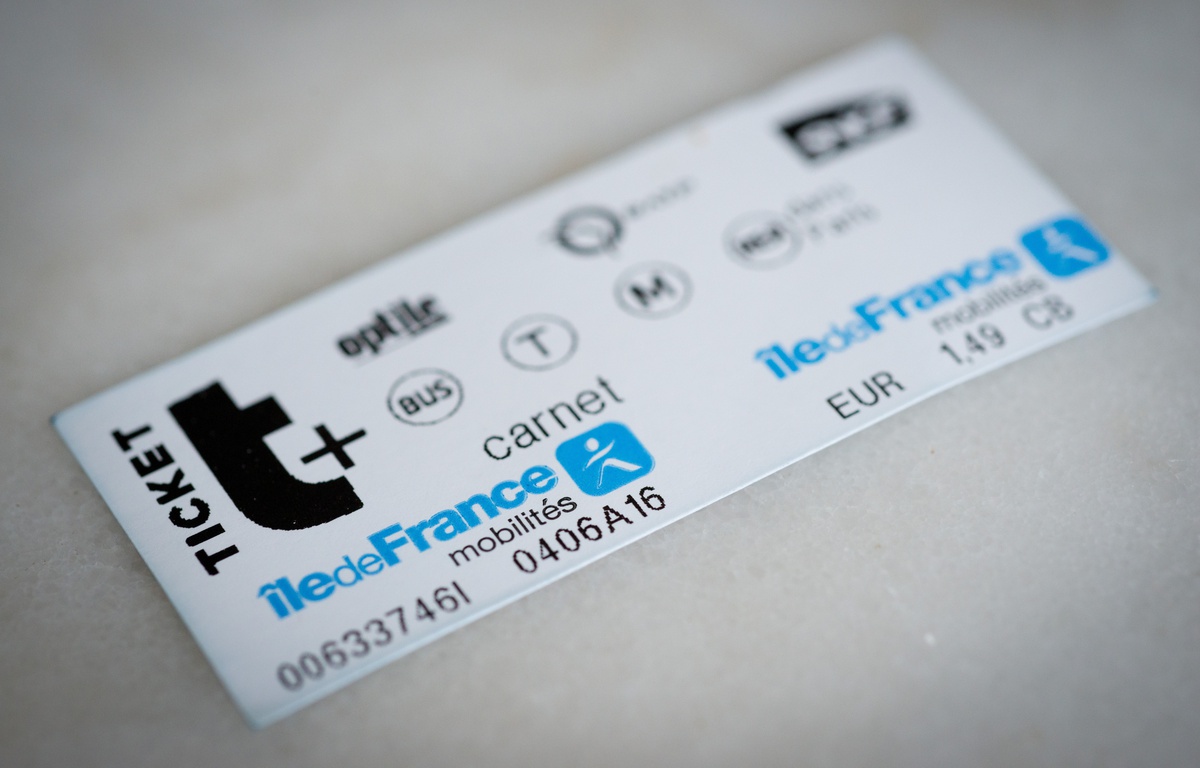 IledeFrance Une pénurie mondiale prolonge la durée de vie du de tickets en carton