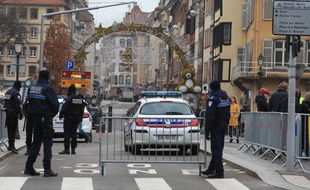 Contrôles à l'entrée du centre-ville de Strasbourg le 12 décembre 2018.
