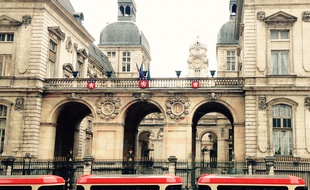 Le tram-train touristique de la Croix-Rousse vient d'être mis en service.