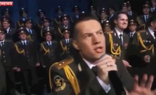 Les Choeurs de l'Armée rouge reprennent «Happy»