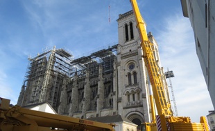 La basilique Saint-Donatien protégée de la pluie