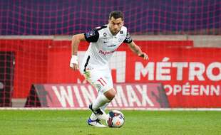 Téji Savanier sous le maillot de Montpellier.