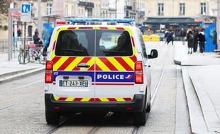 Illustration police
