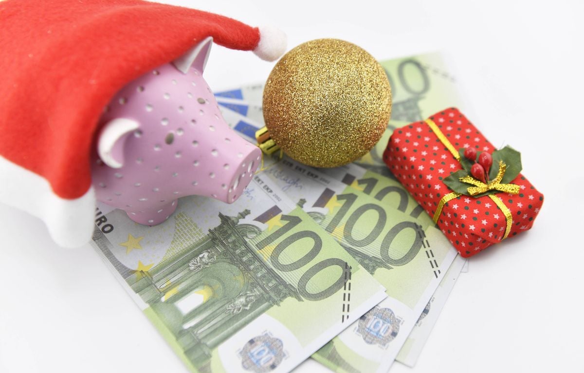 Budget 2026 : Le gouvernement veut supprimer la prime de Noël pour les familles sans enfant