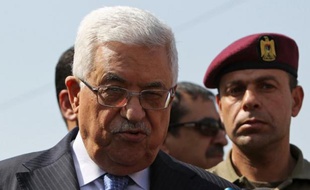 Le président palestinien Mahmoud Abbas a dû réaffirmer qu'il ne renoncerait "jamais au droit de retour" des réfugiés, une des principales revendications palestiniennes, après une controverse déclenchée par ses propos à la télévision israélienne.