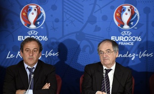 Michel Platini et Noël Le Graët lors de la conférence de presse de présentation de l'Euro 2016, le 25 avril 2014, à Paris.