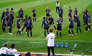 Les jouesues de l'équipe de France s'entraînent du côté de Mandelieu-la-Napoule.