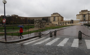 Le Trocadéro, quasiment désertique, le 20 novembre 2015, une semaine après les attentats qui ont frappé Paris.