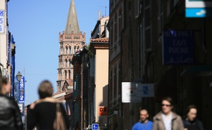La rue du Taur au printemps.