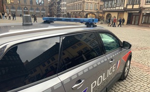 Illustration d'un véhicule de la policenationale dans Strasbourg.