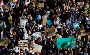 Des participants à la marche du climat, à Paris, le 20 septembre 2019.
