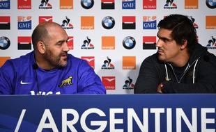 Le sélectionneur argentin Mario Ledesma en conférence de presse après le match contre la France.