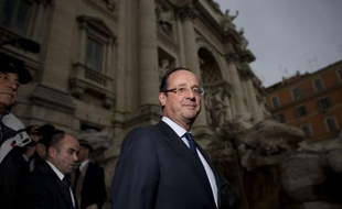 La séparation de la banque de détail et des activités de marché, prônée aux Etats-Unis et au Royaume-Uni et promise dimanche par le candidat socialiste à la présidentielle François Hollande, est tour à tour louée et critiquée avec la même vigueur