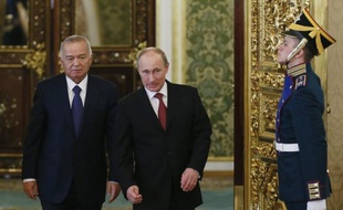Le président ouzbek Islam Karimov est venu chercher lundi à Moscou le soutien de la Russie face à la montée de l'extrémisme en Asie centrale, son premier déplacement à l'étranger depuis des rumeurs répandues par l'opposition en exil sur son état de santé.