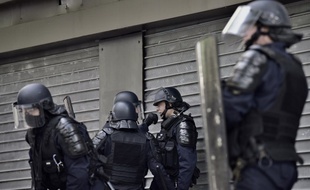 Des CRS lors d'une manifestation - Illustration
