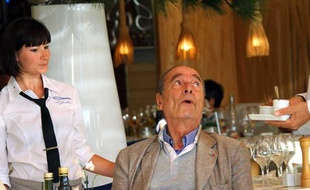 Jacques Chirac en août 2011 à la terrasse du Sénéquier, face au port de Saint-Tropez, restaurant où il a ses habitudes.