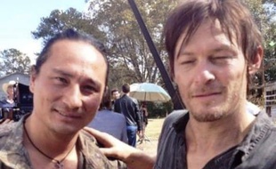 Dango Nguyen et Norman Reedus sur le tournage de «The Walking Dead»