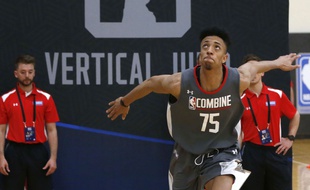 Jonathan Jeanne lors des tests en NBA.