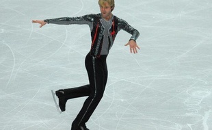 Le Russe Evgueni Plushenko, double champion olympique, a déclaré mardi qu'il pourrait manquer les Championnats du monde de patinage artistique, fin mars à Nice, en raison de problèmes physiques.