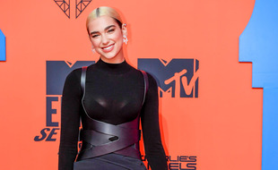 La chanteuse et (bientôt) actrice Dua Lipa