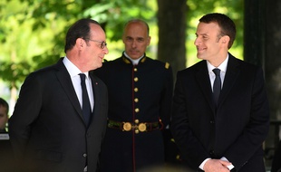 François Hollande et Emmanuel Macron le 10 mai 2017 à Paris