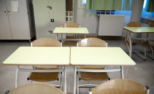 Une salle de classe. (Illustration)