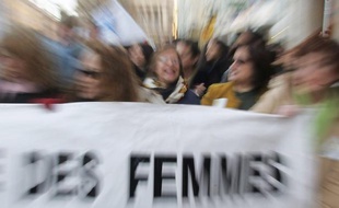 Le 8 mars, la journée internationale des femmes va être une nouvelle fois l'occasion de revendiquer l'égalité entre les sexes et l'amélioration des conditions de vie des femmes dans le monde, et sera un rendez-vous crucial pour les féministes en France peu avant la présidentielle.