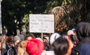 Des participants à une marche contre l'islamophobie à Lyon, en octobre 2019.