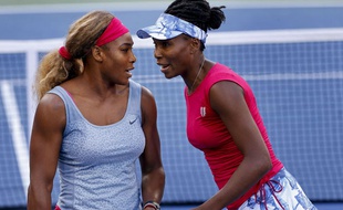 Serena et Venus Williams ont évoqué leur sœur aînée, Yetunde Price, tuée dans une fusillade à Los Angeles en 2003.