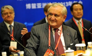 Jean-Pierre Raffarin, le 5 avril 2013, au forum de Boao, en Chine.