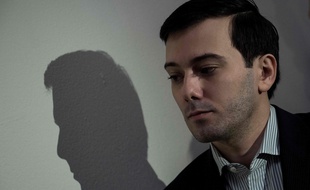 Portrait de Martin Shkreli l'homme «le plus détesté du monde», qui a fait augmenté le prix d'un des médicaments de son laboratoire pharmaceutique de 13 à 750 dollars.