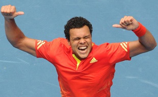 Jo-Wilfried Tsonga, le vendredi 20 janvier 2011, après sa victoire en quart de finale contre Frederico Gil, à Melbourne.