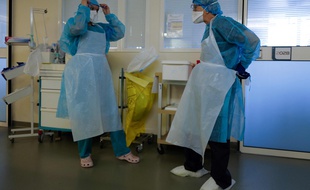 Des soignants à l'hôpital de Nice.