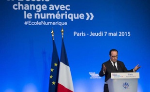 François Hollande s'adresse aux participants à un séminaire sur l'éducation, le 7 mai 2015 à la maison de la chimie à Paris
