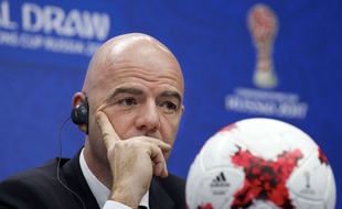 Gianni Infantino lorsqu'il réfléchit à comment amasser encore plus de pognons.