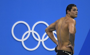 Florent Manaudou après sa deuxième place sur 50 m nage libre à Rio le 12 août 2016.