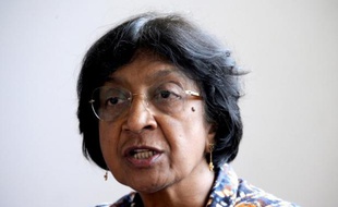 La Haut commissaire de l'ONU aux droits de l'homme, Mme Navi Pillay, a qualifié vendredi de "très inquiétante" l'admission par le Comité International de la Croix Rouge (CICR) qu'il ne parvenait plus à faire face à l'aggravation de la crise humanitaire en Syrie.