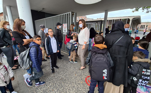 A Lille dans le Nord, plus besoin du masque pour ces élèves de primaire.