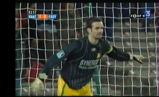 Nicolas Savinaud sur sa ligne au moment du penalty.