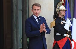 Macron applaudit le plan de Trump et presse Israël et le Hamas de le suivre