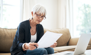 Réservée aux veuves et aux veufs, la pension de réversion se demande désormais sur internet.
