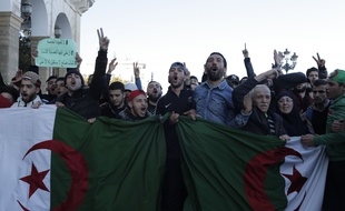 Manifestation à Alger contre un 5e mandat du président Bouteflika, le 22 février 2019.