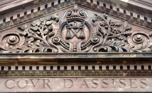 La facade d'une Cour d'assises, le 3 avril 2014