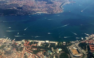 Istanbul s'est réjoui mardi que son dossier de candidature à l'organisation des JO d'été 2020 soit "parfaitement sur les rails" après le satisfecit technique accordé par la commission d'évaluation du Comité international olympique (CIO)
